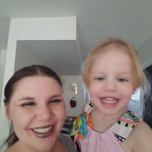 Meet your Posher, Christy